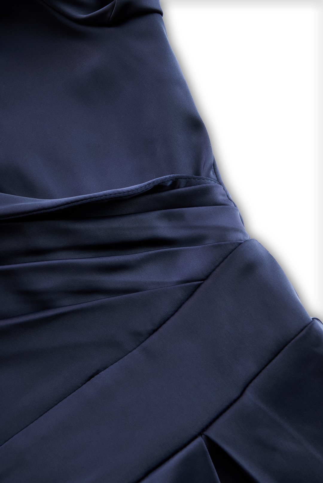 Luciana – Abito midi in satin ispirato al vintage con colletto drappeggiato