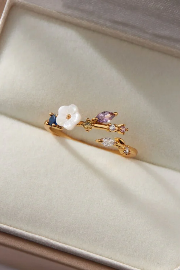 Kaia – Anello fiorito