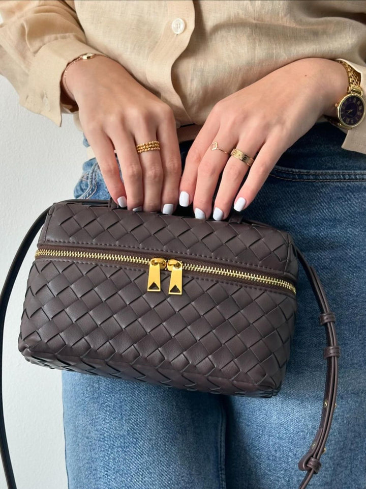 Juliette – Borsa intrecciata strutturata lucida