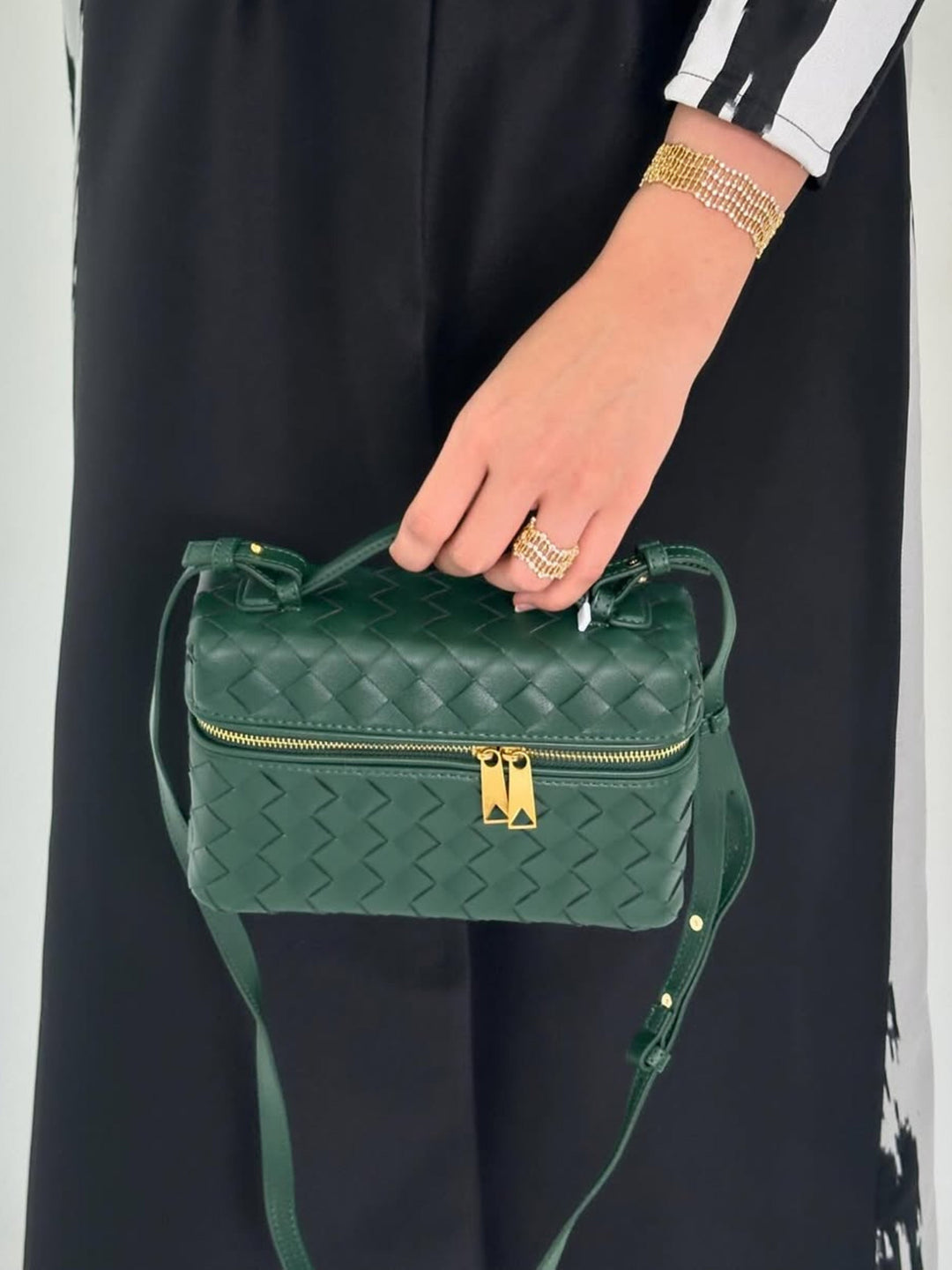 Juliette – Borsa intrecciata strutturata lucida