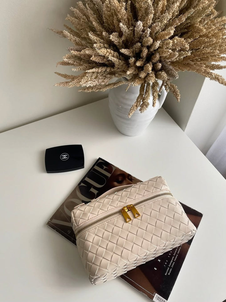Juliette – Borsa intrecciata strutturata lucida
