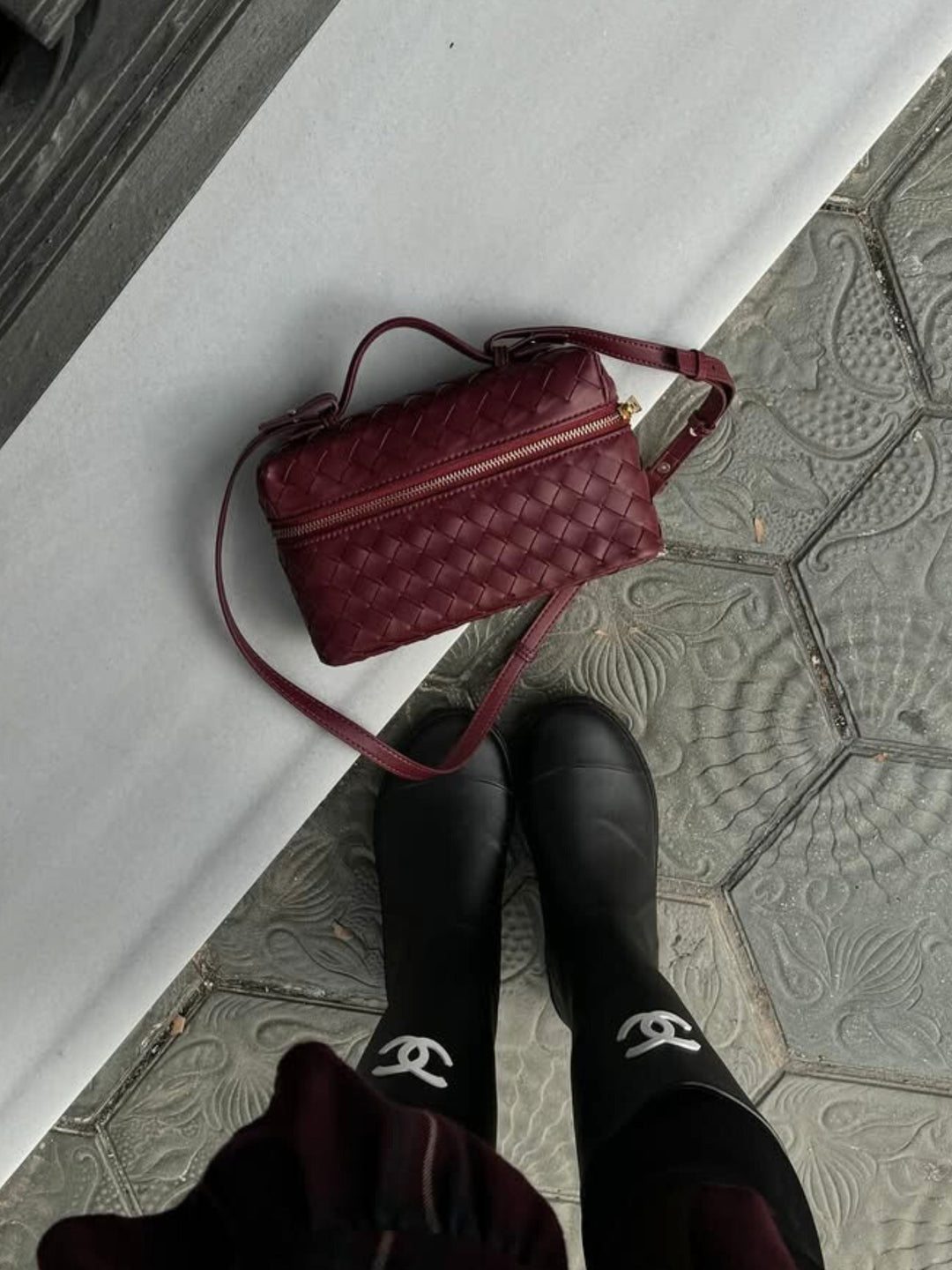 Juliette – Borsa intrecciata strutturata lucida