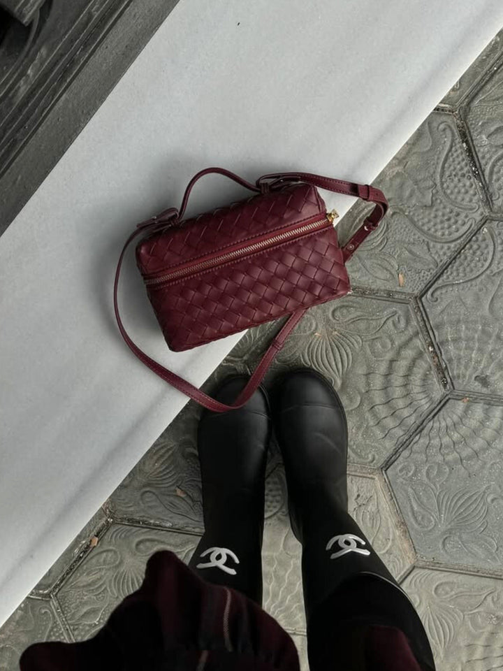Juliette – Borsa intrecciata strutturata lucida