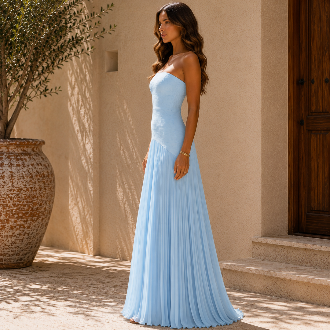 Almudena – Eleganza sofisticata e stile con delicatezza