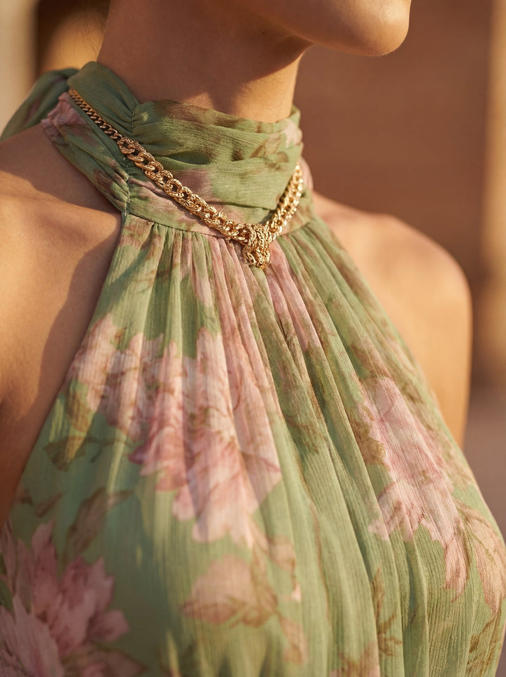 Olivia – Abito elegante in chiffon con dettagli floreali
