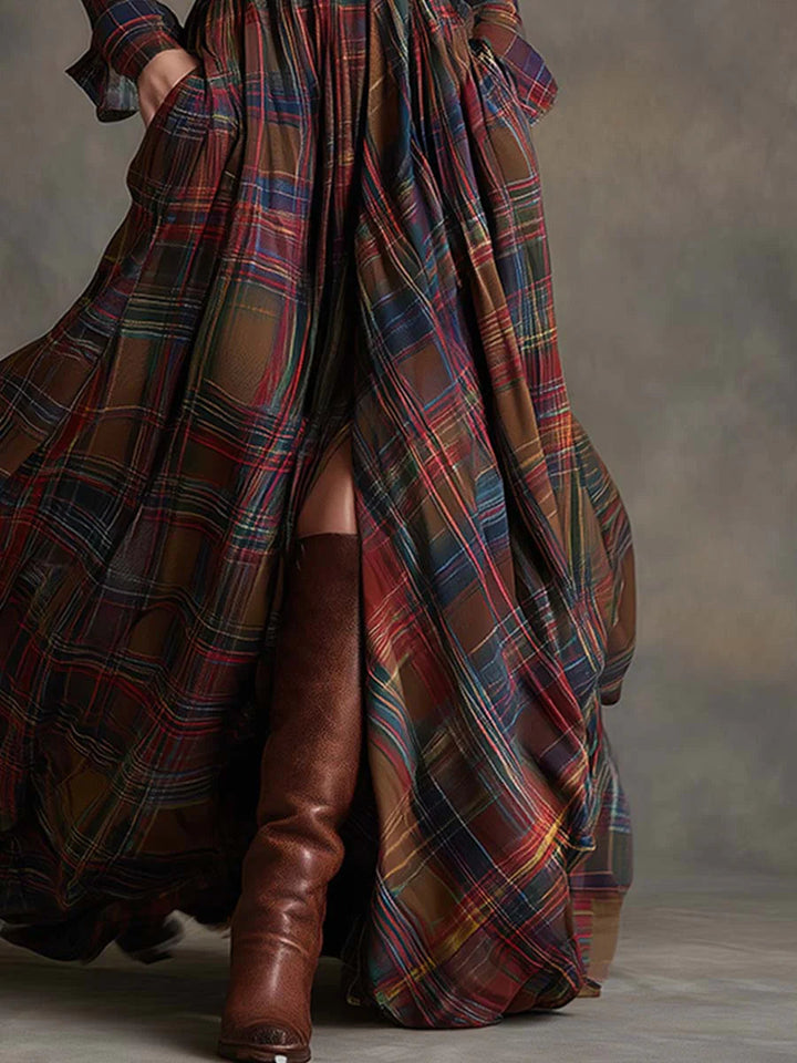 Mirella – Vestito lungo a quadri marrone rossiccio con revers retrò