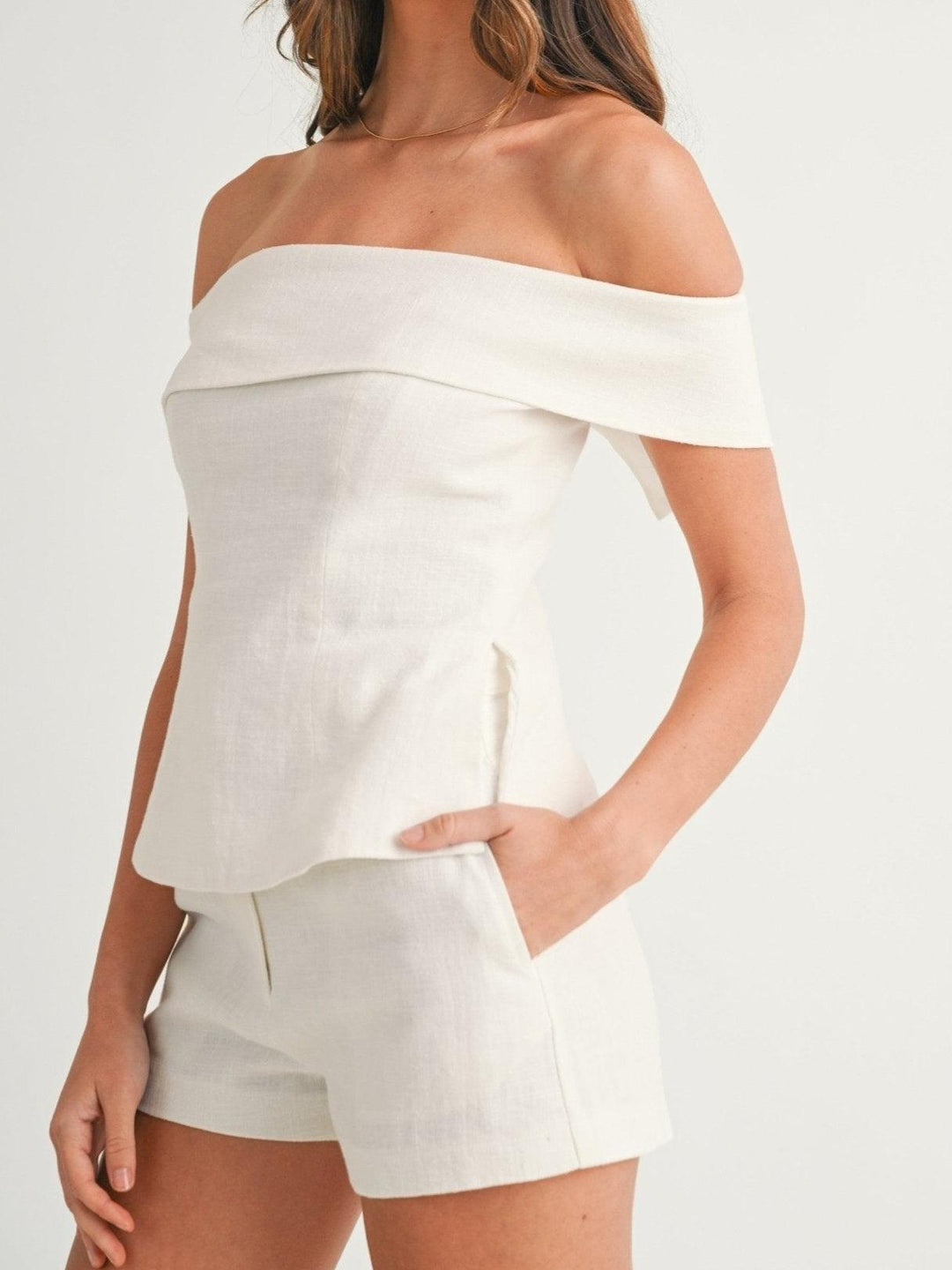 Clara – Completo due pezzi in cotone e lino bianco