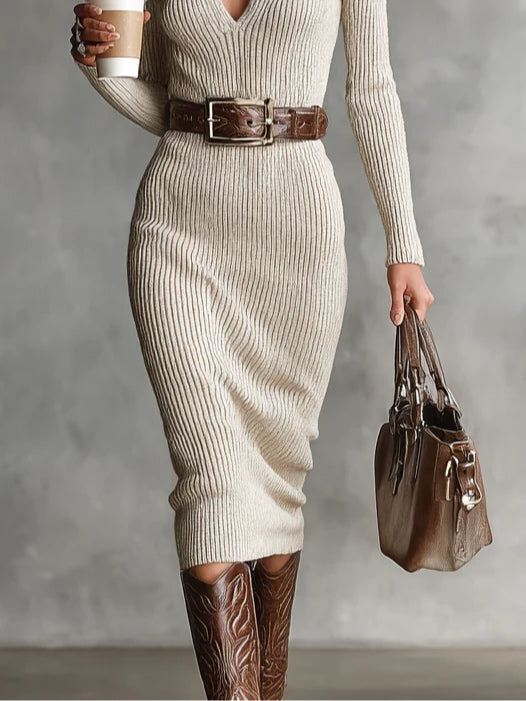 Clara – Vestito di maglia con collo medio alto e cintura