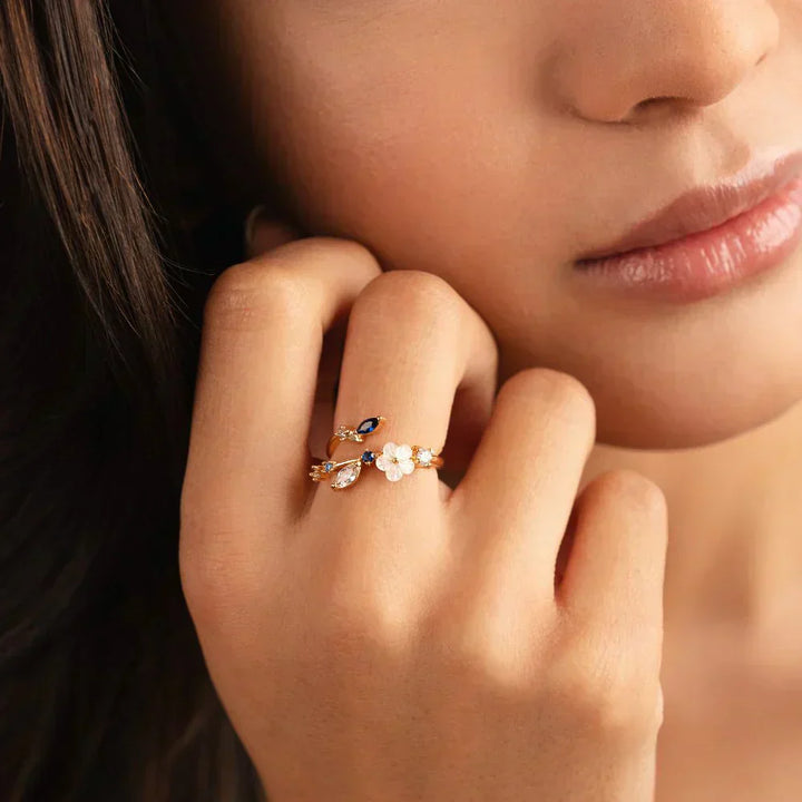 Kaia – Anello fiorito