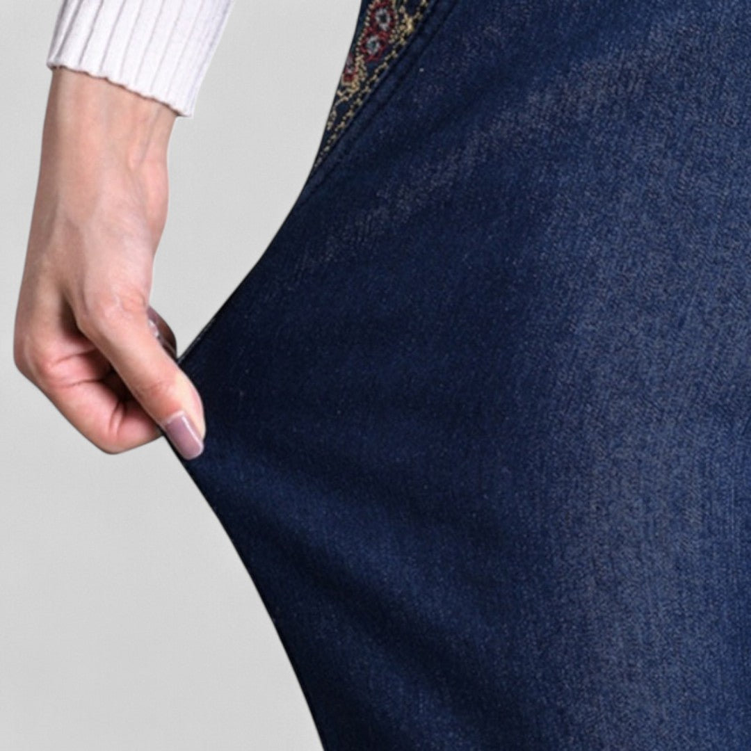 Maira – Jeans da donna con tasche laterali e vita elastica