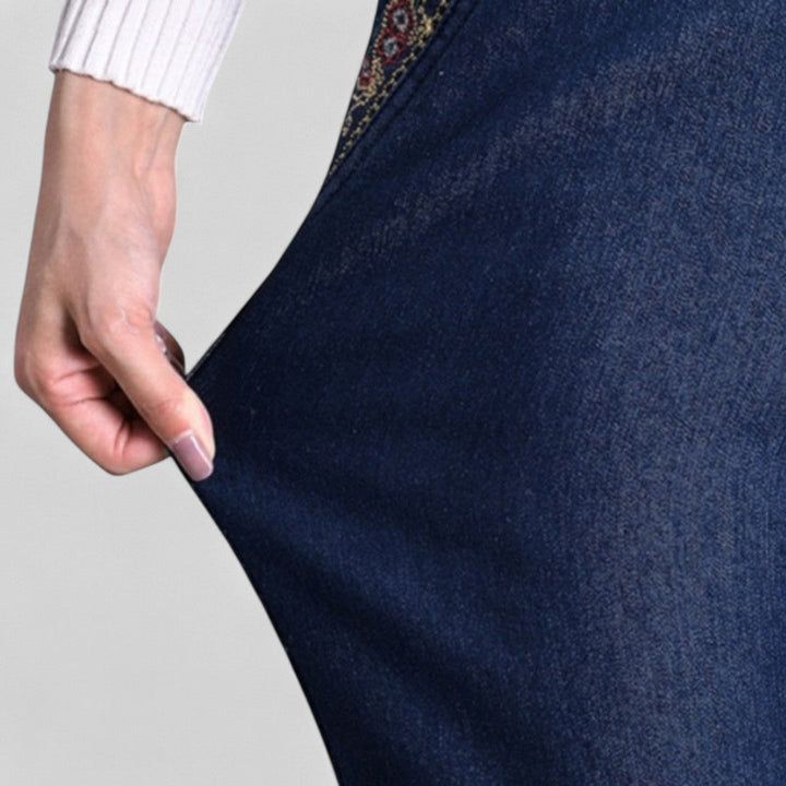 Maira – Jeans da donna con tasche laterali e vita elastica